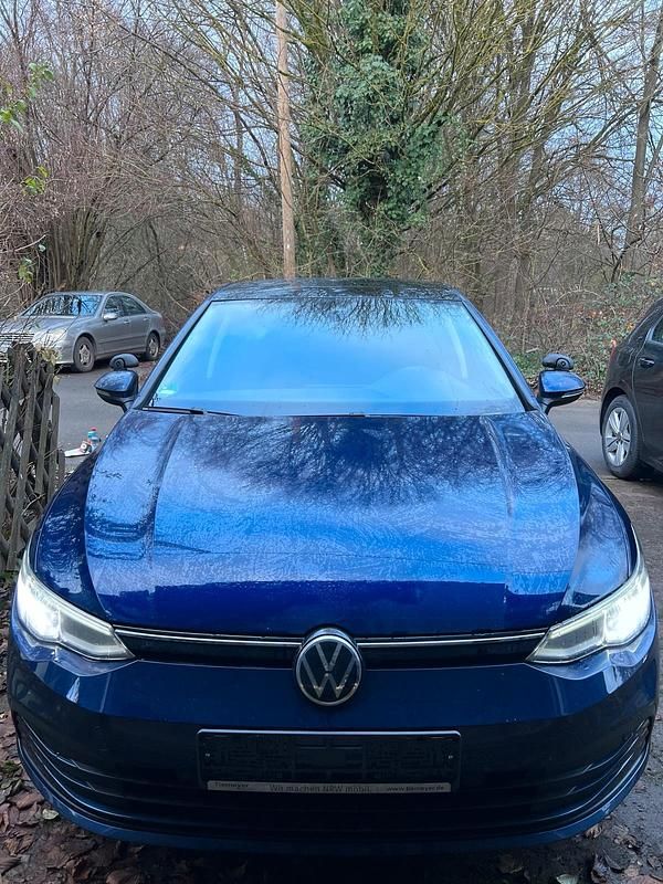 Blau Gebraucht 2020 VW Golf VIII Kleinwagen | 21.000 € (Fairer Preis) - Bild 1/4