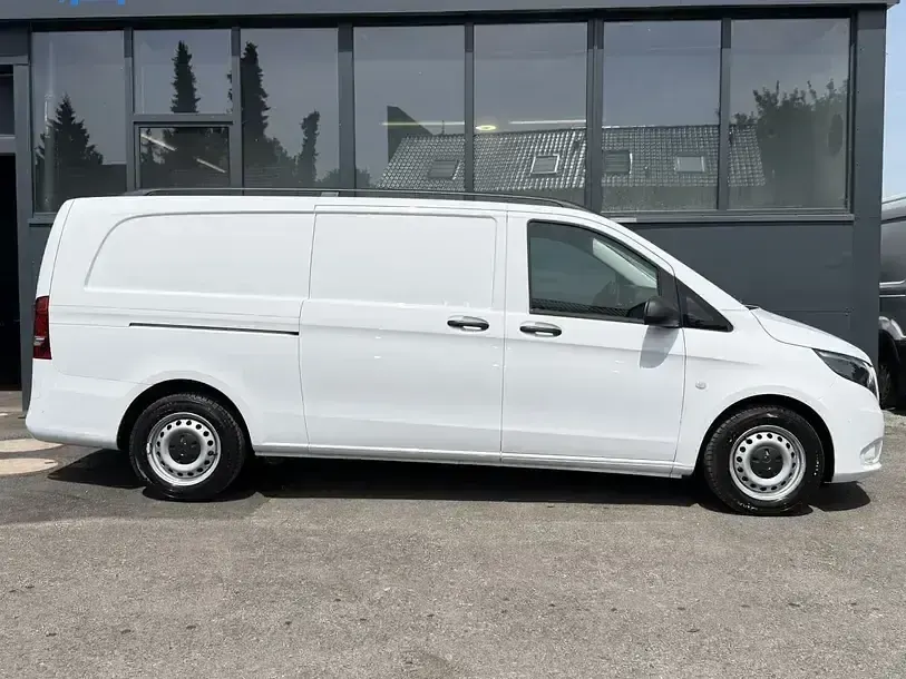Gebraucht Mercedes Vito 163 PS (119 kW) 2020 Weiß Van