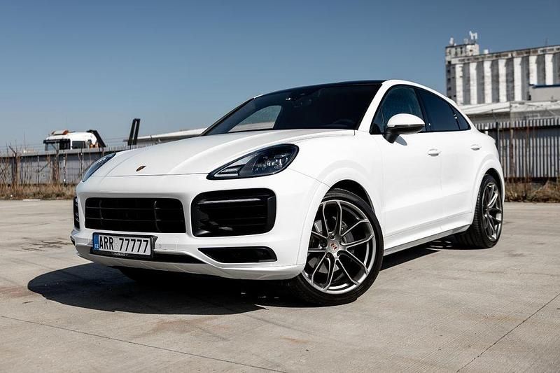 Second-hand Porsche Cayenne Platinum Edition 340 CP (250 kW) 2023 Alb SUV