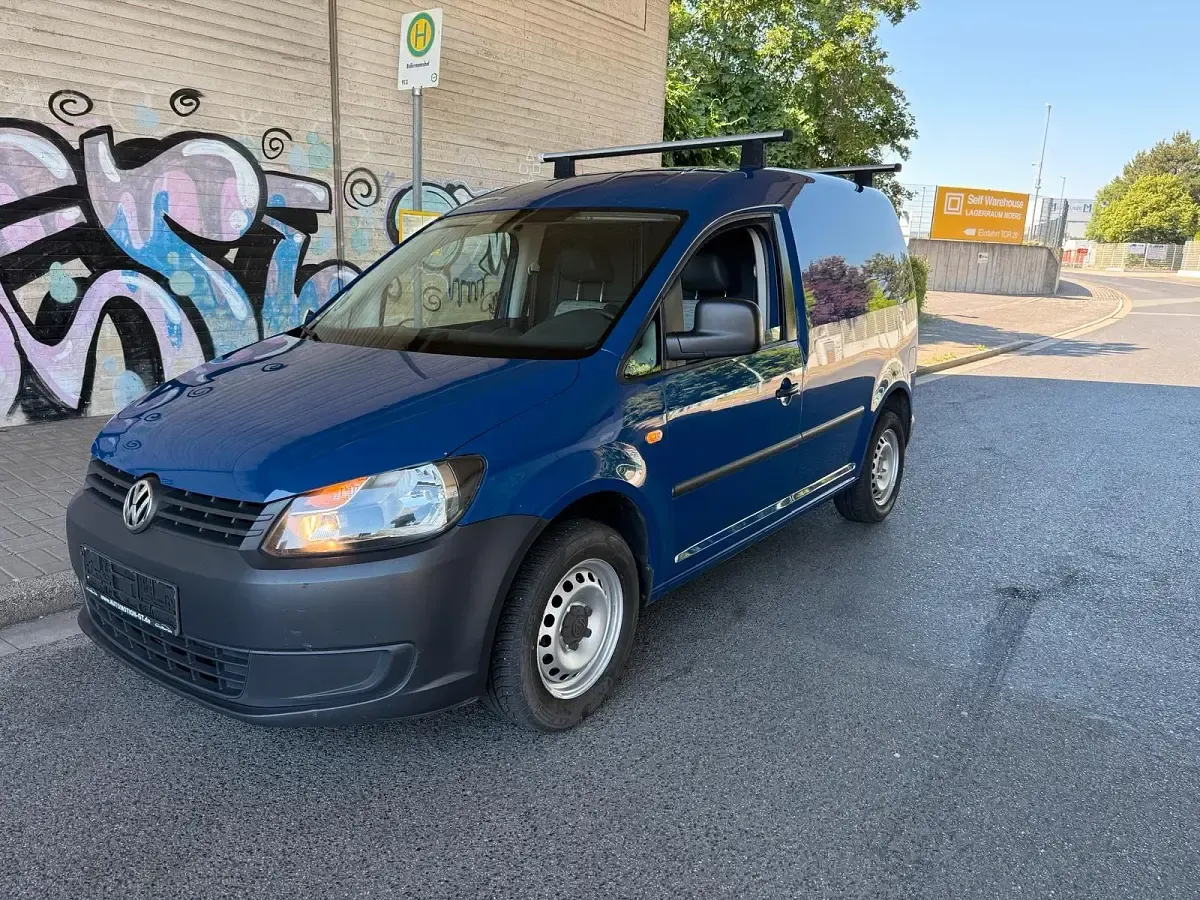 Gebraucht VW Caddy Trendline 75 PS (55 kW) 2012 Blau Van / Kleinbus