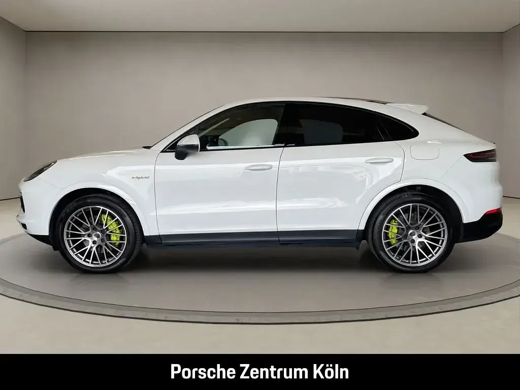 Gebraucht Porsche Cayenne E-Hybrid Coupe Platinum Edition 462 PS (339 kW) 2023 Weiß SUV