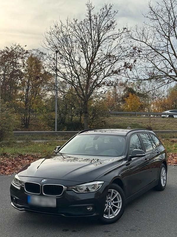 Second-hand BMW 318 150 CP (110 kW) 2019 Negru Break