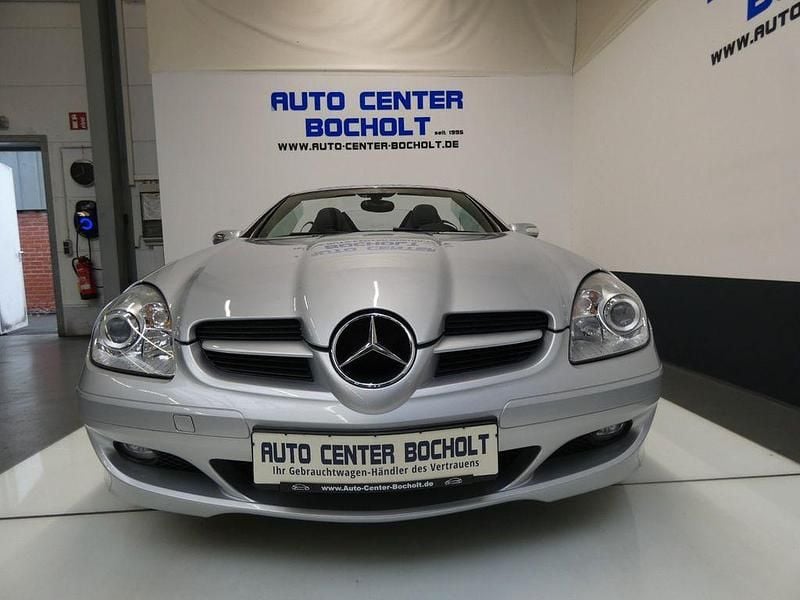 Silber Gebraucht 2006 Mercedes SLK200 Cabrio | 8.900 € (Guter Preis) - Bild 1/4