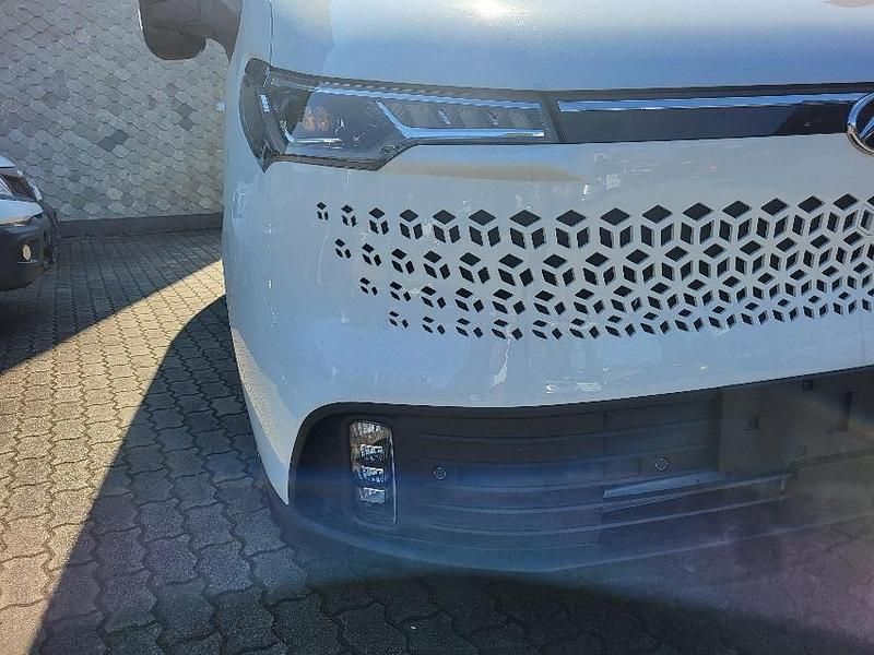 Neu Maxus eDeliver 7 150 kW (204 PS) 2025 Weiss Van