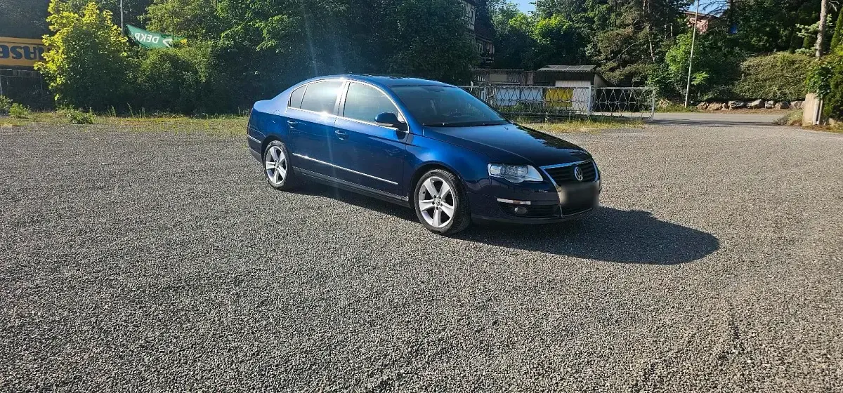 Gebraucht VW Passat 200 PS (147 kW) 2010 Blau Limousine
