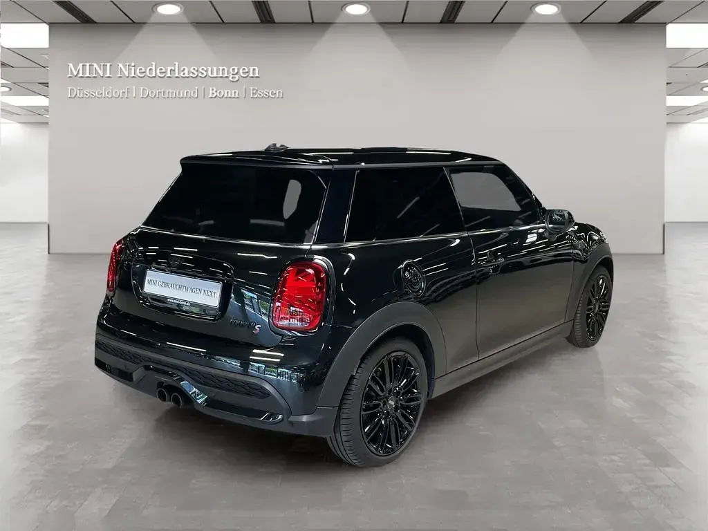 Second-hand Mini Cooper S 178 CP (130 kW) 2024 Negru Hatchback