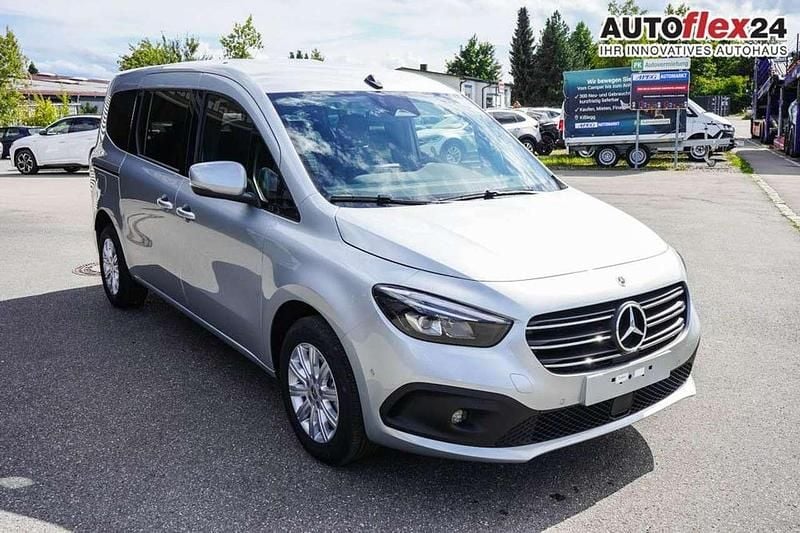 Helvin silber metallic () Neu 2025 Mercedes 180 Progressive Limousine | 35.240 € (Fairer Preis) - Bild 1/4