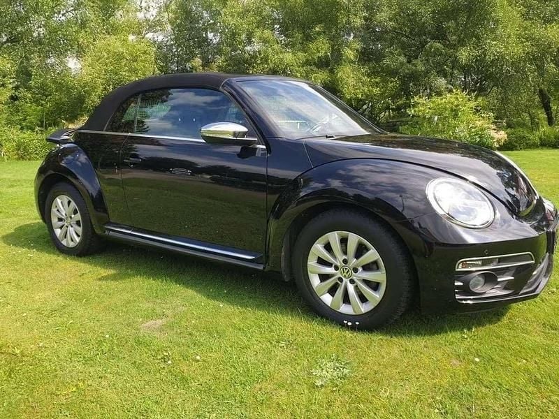 Gebraucht VW Beetle Design 110 PS (80 kW) 2017 Ebenholzschwarz Kleinwagen