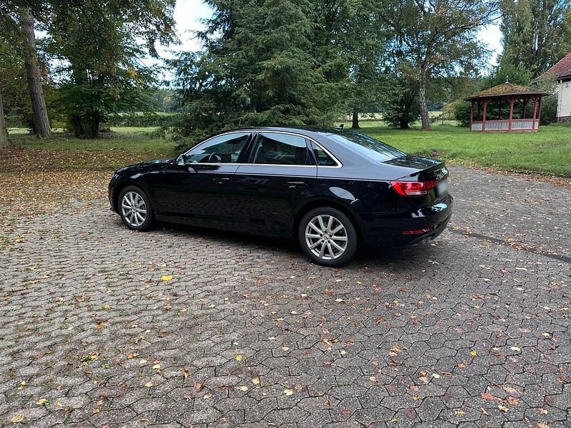 Gebraucht Audi A4 190 PS (139 kW) 2016 Schwarz Limousine