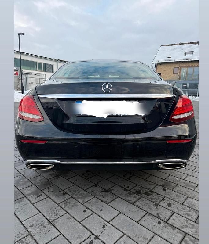 Gebraucht Mercedes 200 183 PS (134 kW) 2018 Schwarz Limousine