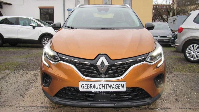 Gebraucht Renault Captur Intens 131 PS (96 kW) 2020 Dach schwarz SUV