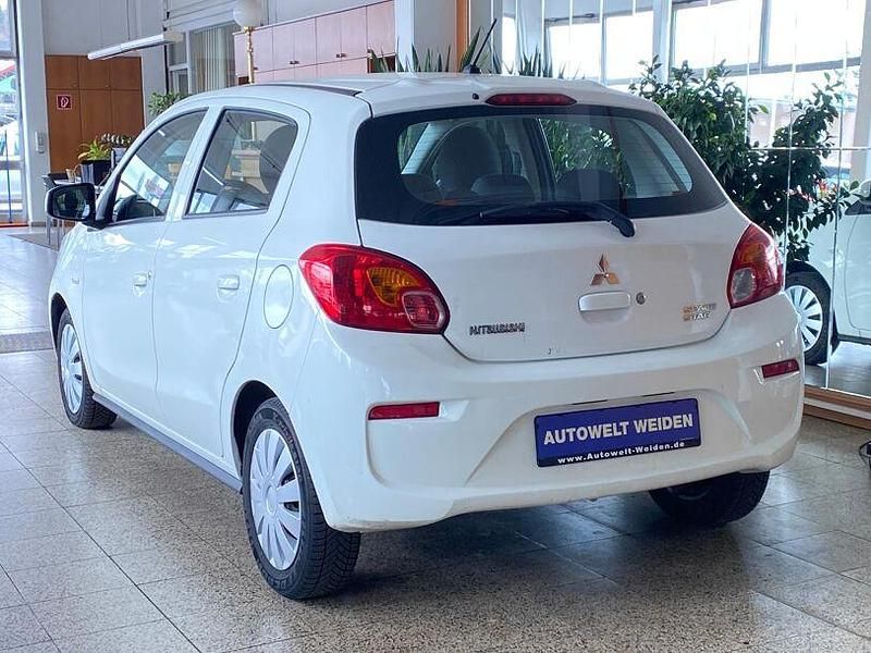 Gebraucht Mitsubishi Space Star Basis 71 PS (52 kW) 2019 Weiß Kleinwagen