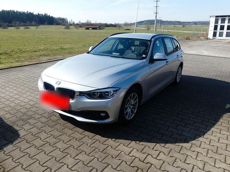 Gebraucht BMW 320 Advantage 190 PS (139 kW) 2018 Silber Kombi