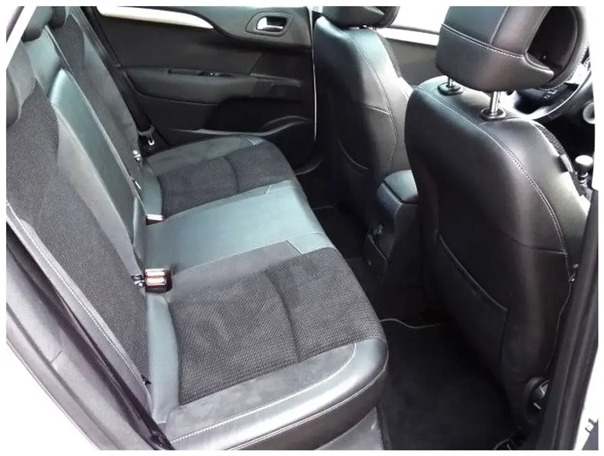 Gebraucht Citroën C4 Exclusive 150 PS (110 kW) 2011 Weiß Limousine
