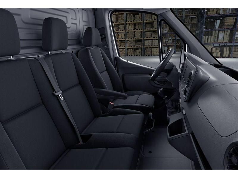 Używany Mercedes Sprinter 150 KM (110 kW) 2023 Biały Van
