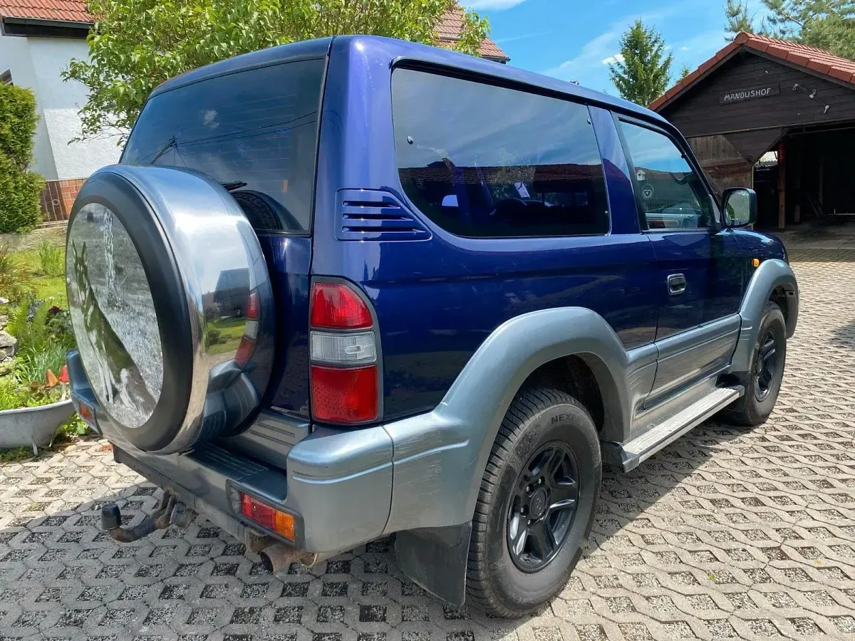 Gebraucht Toyota Land Cruiser 178 PS (130 kW) 1999 Blau SUV