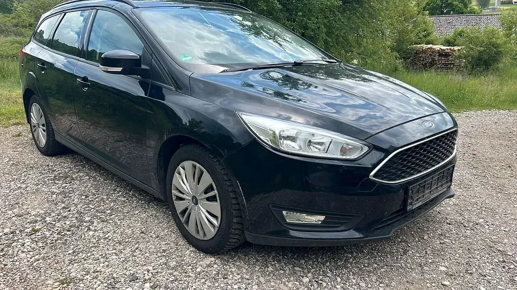 Gebraucht Ford Focus Business Edition 150 PS (110 kW) 2015 Schwarz Limousine