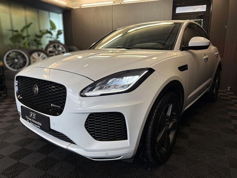Gebraucht Jaguar E-Pace Chequered Flag 179 PS (131 kW) 2021 Weiß SUV