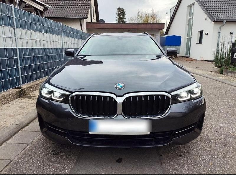 Gebraucht BMW 530 Sport Line 286 PS (210 kW) 2020 Schwarz Kombi