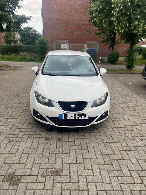 Weiß Gebraucht 2009 Seat Ibiza Kleinwagen | 1.900 € (Guter Preis) - Bild 1/4