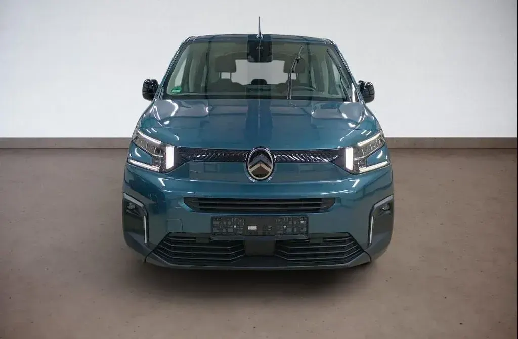 Gebraucht Citroën Berlingo 110 PS (80 kW) 2024 Blau Van / Kleinbus