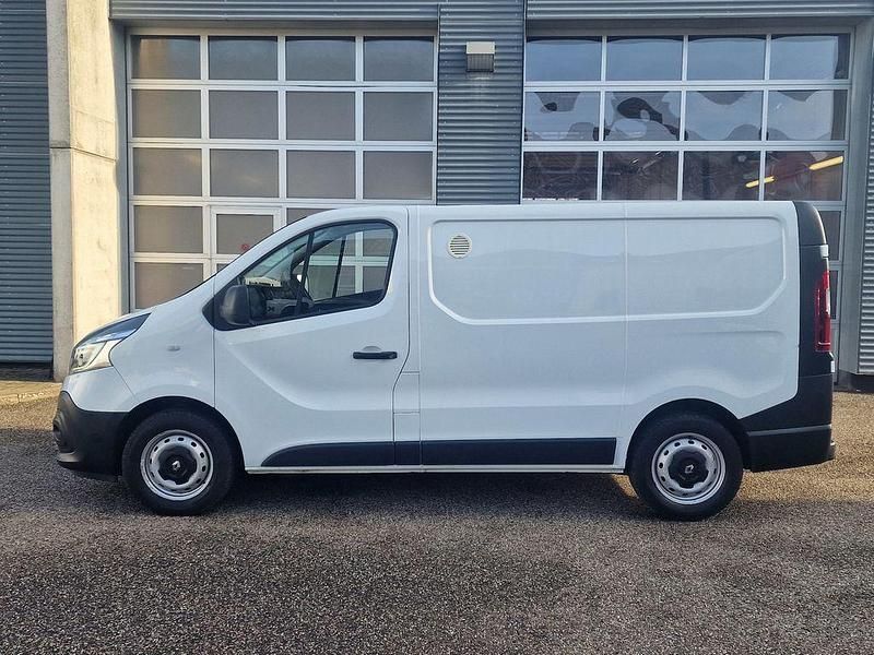 Gebraucht Renault Trafic Komfort 120 PS (88 kW) 2021 Gletscherweiss Van / Kleinbus