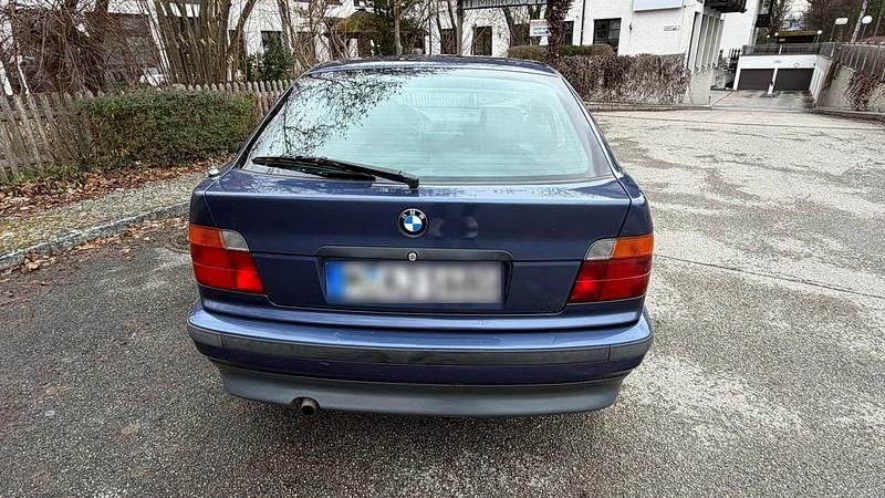 Gebraucht BMW 316 102 PS (75 kW) 1994 Blau Coupé