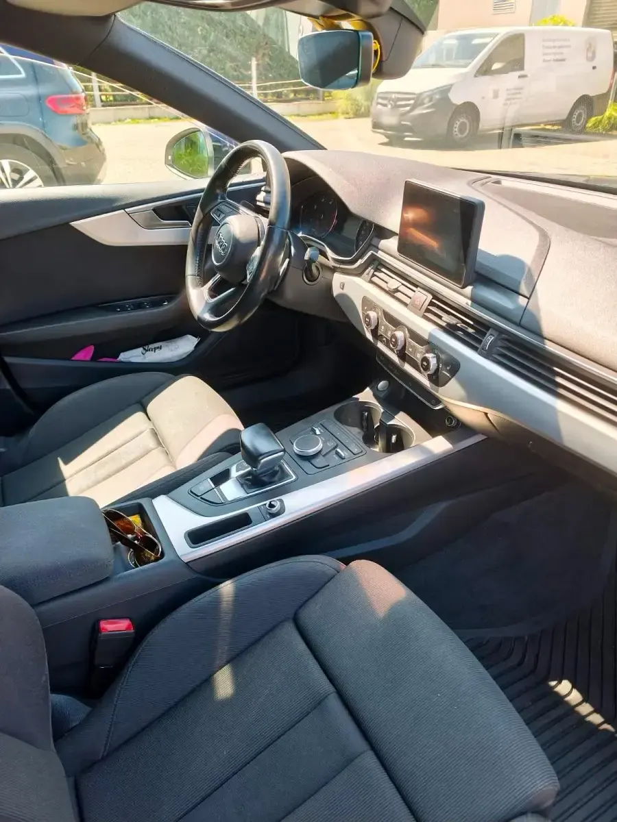 Gebraucht Audi A5 Sportback 190 PS (139 kW) 2017 Schwarz Kleinwagen