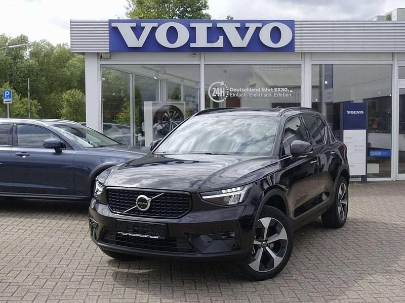 Onyx black Gebraucht 2024 Volvo XC40 Plus SUV | 47.900 € - Bild 1/4