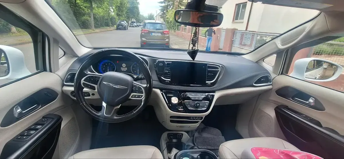 Gebraucht Chrysler Pacifica 285 PS (209 kW) 2022 Weiß Van