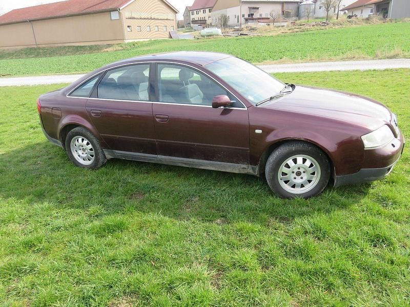 Gebraucht Audi A6 150 PS (110 kW) 1998 Rot Limousine