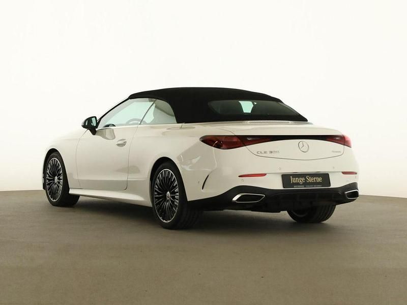 Gebraucht Mercedes CLE300 AMG 258 PS (189 kW) 2025 Weiß Cabrio