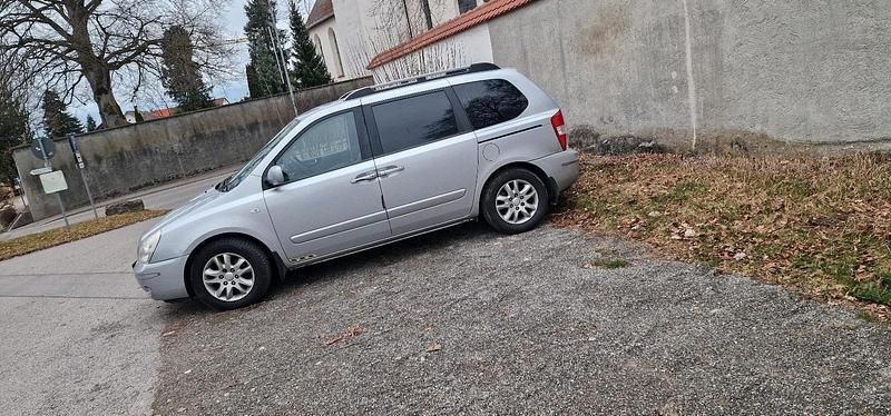 Gebraucht Kia Carnival 190 PS (139 kW) 2009 Van / Kleinbus