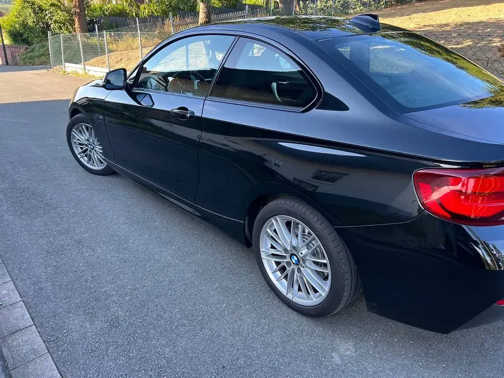 Gebraucht BMW 220 M Sport 190 PS (139 kW) 2019 Schwarz Coupé