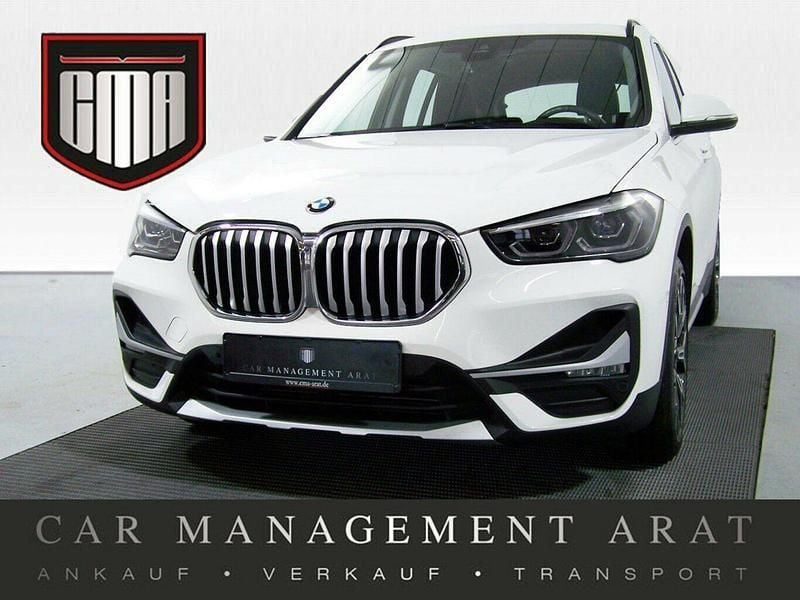 Alpinweiss iii Gebraucht 2020 BMW X1 xLine SUV | 28.558 € (Fairer Preis) - Bild 1/4