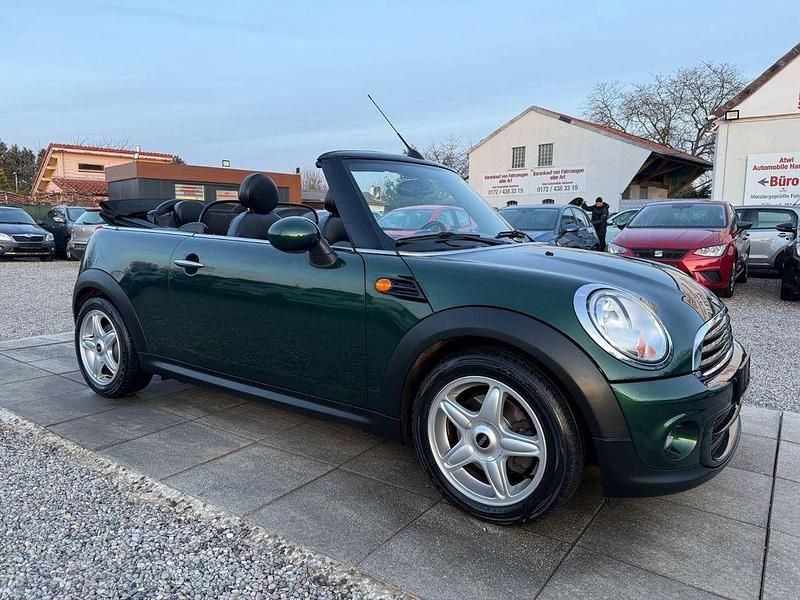 Grün Gebraucht 2011 Mini One Cabriolet Sport Cabrio | 8.499 € (Fairer Preis) - Bild 1/4