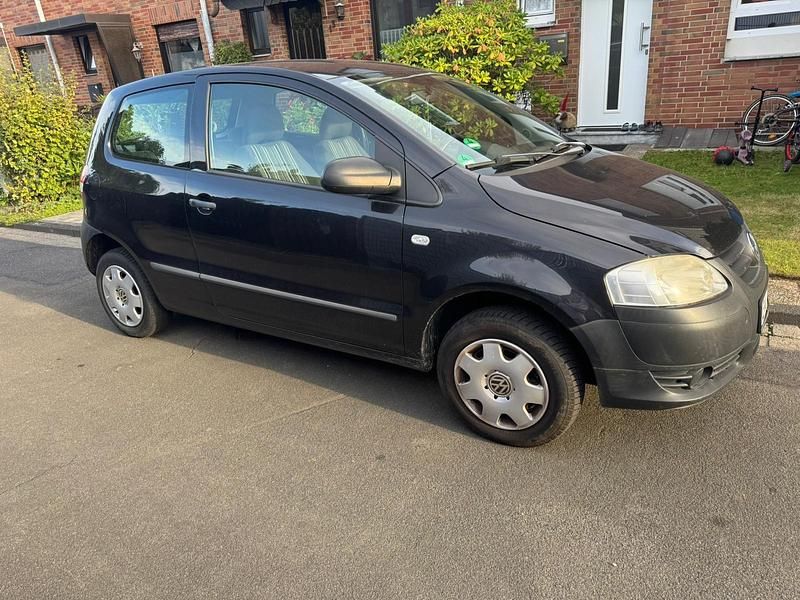 Schwarz Gebraucht 2005 VW Fox Kleinwagen | 450 € (Superpreis) - Bild 1/4
