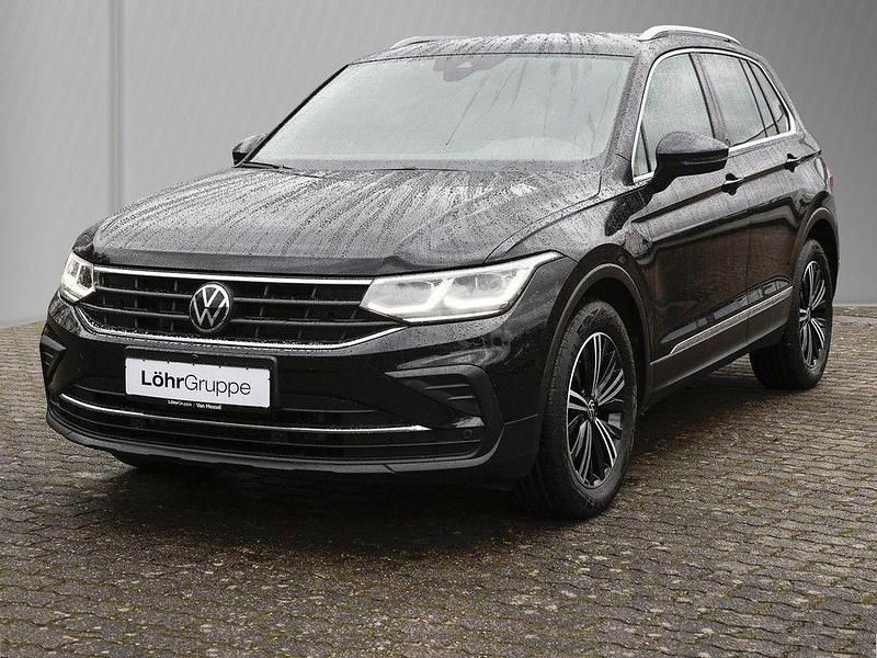Gebraucht VW Tiguan Move 150 PS (110 kW) 2023 Deep black perleffekt SUV