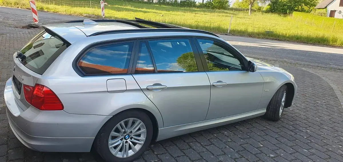 Usata BMW 320 Sport Line 170 CV (125 kW) 2011 Argento Station wagon