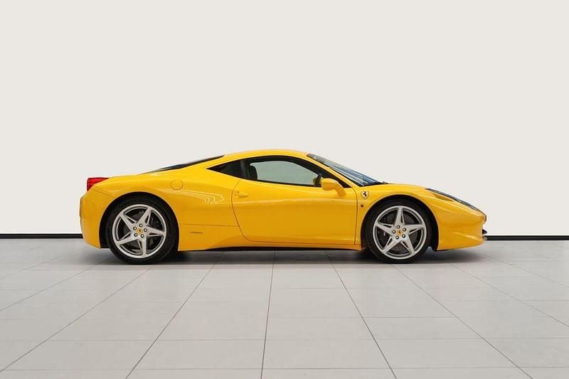 Gebraucht Ferrari 458 566 PS (416 kW) 2011 Gelb