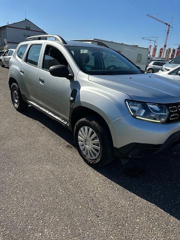 Silber Gebraucht 2021 Dacia Duster SUV | 6.900 € (Superpreis) - Bild 1/4