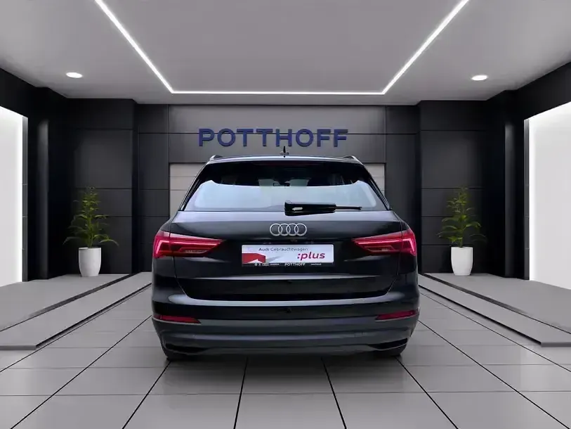 Gebraucht Audi Q3 Design 150 PS (110 kW) 2025 Mythosschwarz metallic SUV