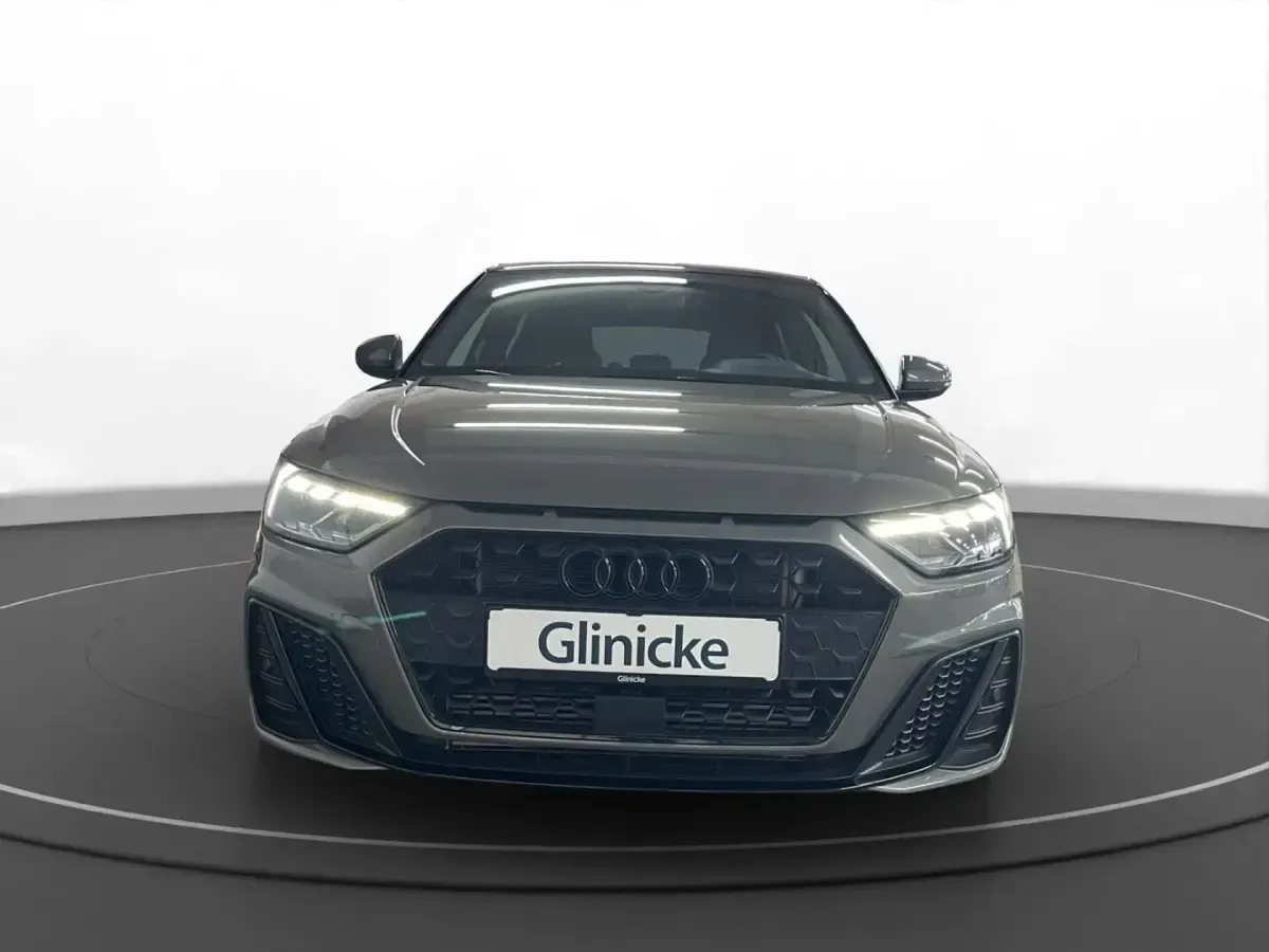 Gebraucht Audi A1 Sportback S-Line 207 PS (152 kW) 2023 Chronosgrau metallic Kleinwagen