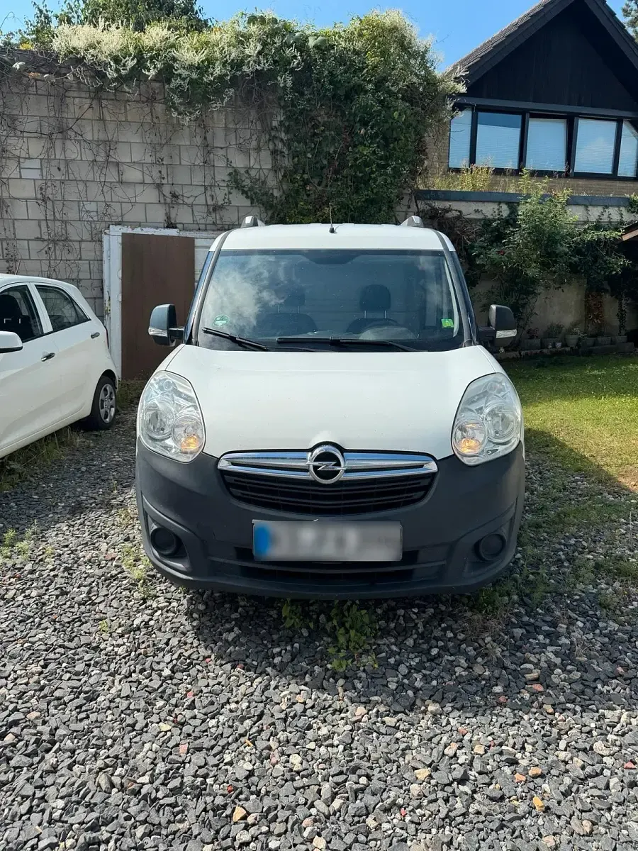 Gebraucht Opel Combo 135 PS (99 kW) 2014 Weiß Van / Kleinbus