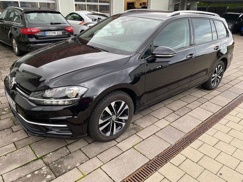 Schwarz Gebraucht 2019 VW Golf VII Comfortline Kombi | 17.990 € (Fairer Preis) - Bild 1/4