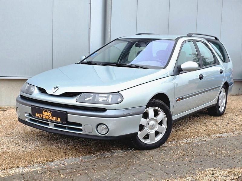 Silber Gebraucht 2000 Renault Laguna Kombi | 1.990 € - Bild 1/4