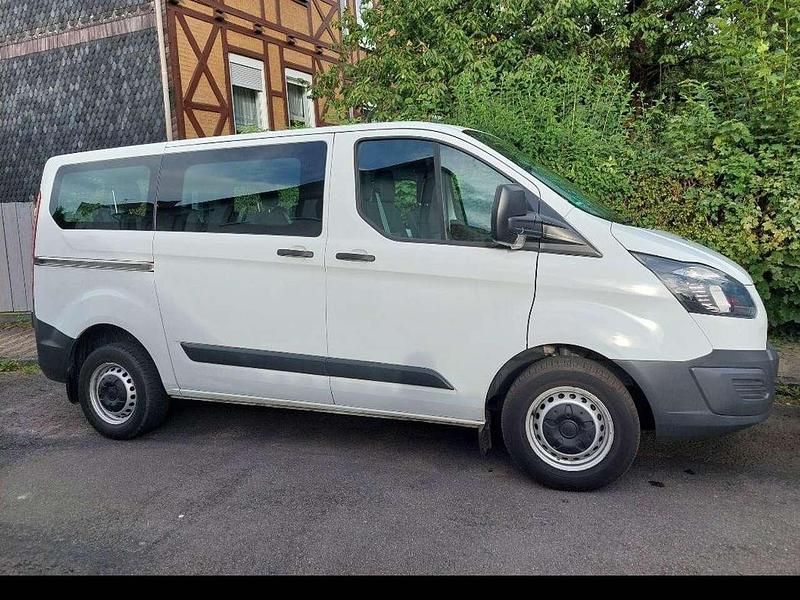 Gebraucht Ford Transit Custom Basis 105 PS (77 kW) 2016 Weiß Kombi
