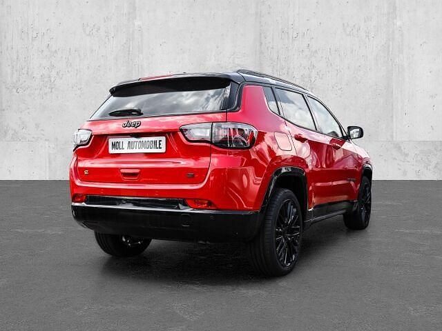 Gebraucht Jeep Compass 131 PS (96 kW) 2024 Colorado red/dach schwarz / SUV