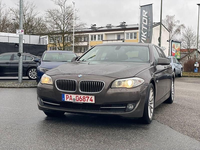 Gebraucht BMW 520 184 PS (135 kW) 2012 Braun Kombi