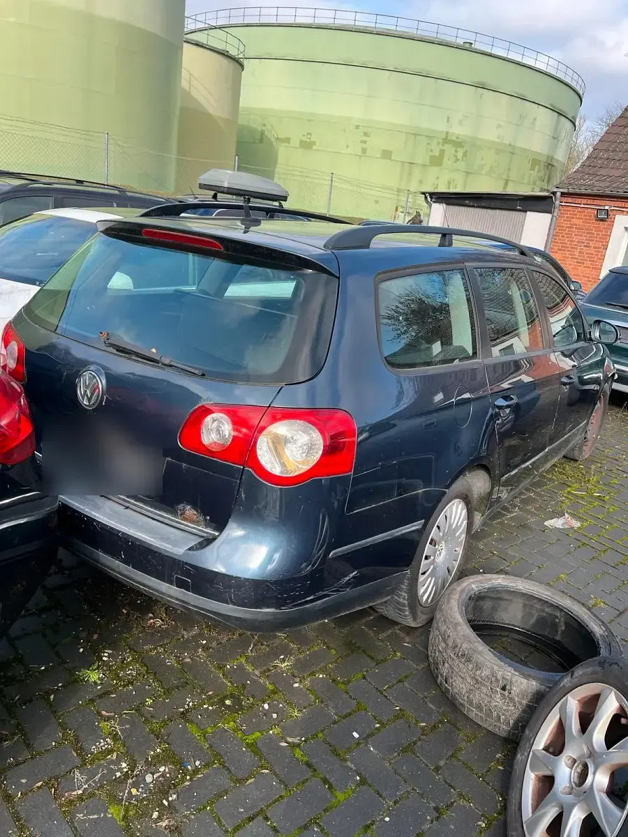Gebraucht VW Passat 141 PS (103 kW) 2008 Blau Kombi